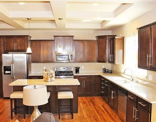 Kitchen Remodel, Kitchen Renovation, Countertops, Cabinets, Woodworking, Staining, Painting, Flooring, Wood Flooring, Vinyl Flooring