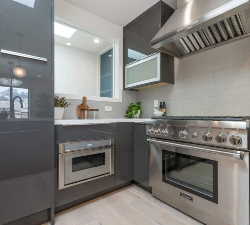 Kitchen Remodel, Kitchen Renovation, Countertops, Cabinets, Woodworking, Staining, Painting, Flooring, Wood Flooring, Vinyl Flooring